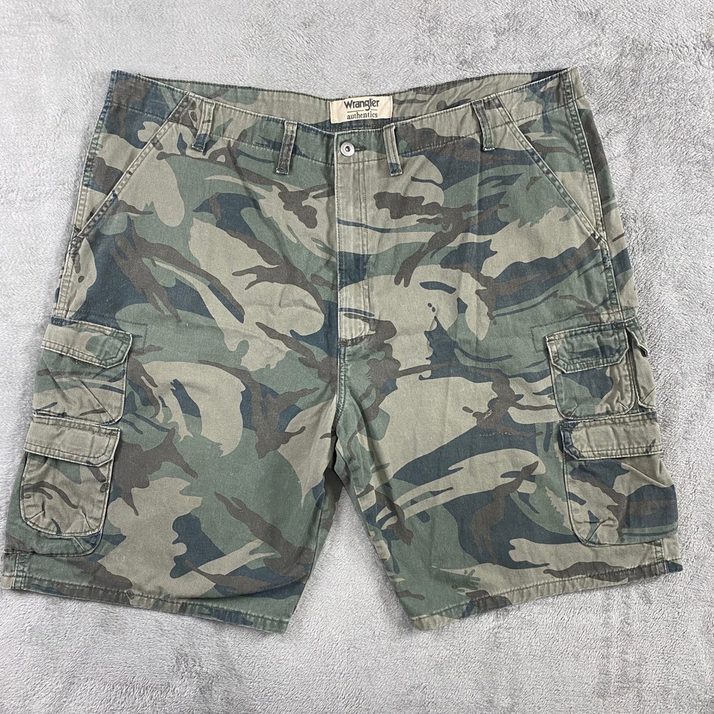 Wrangler Cargo Shorts‎ Mens 44 Green Camo Authentics Military Tactical Cotton
